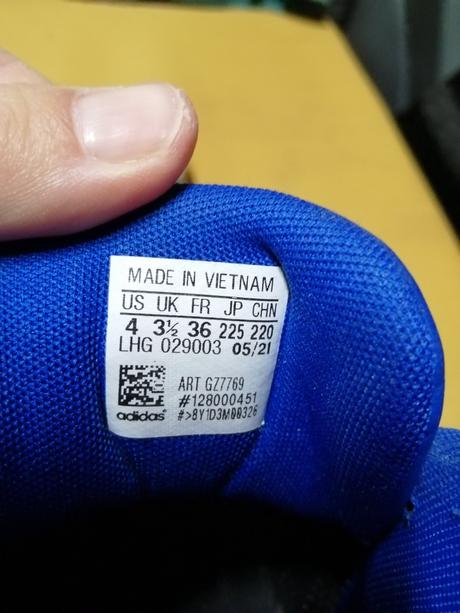Botasky, adidas,36