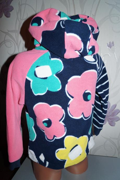 Teplucka kvetinkova fliska, next,110