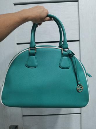 Carpisa kabelka tyrkysova, carpisa