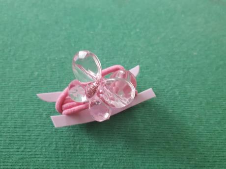 Gumicka do vlasov ruzova motyl, 