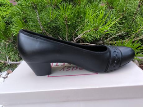 Dámske topánky číslo 6,5, 40