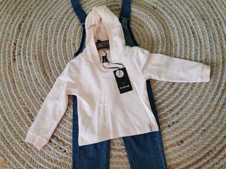 Trakáče s mikinou, 86