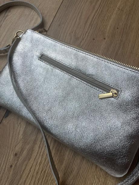 Kožená kabelka, 