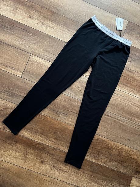 Čierne leginy, guess,s