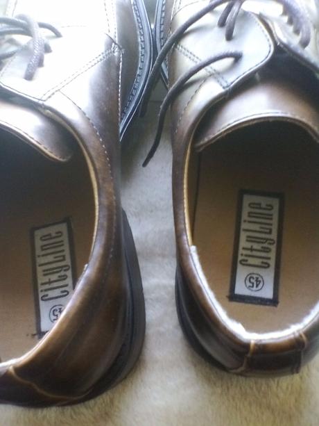 Kožené  pc 345 eur, reno,45