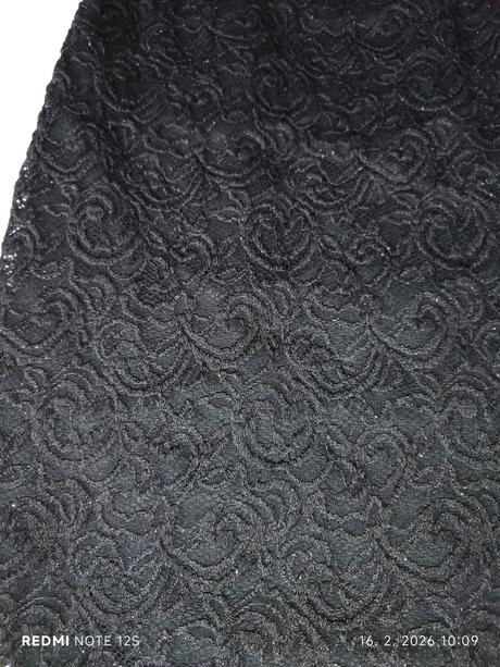 Čierne elastické, čipkované šaty, orsay,m