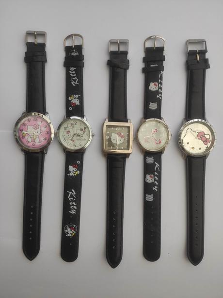 Elegantné hello kitty hodinky,