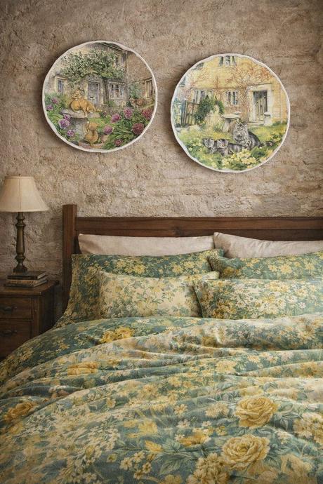 Dva zberateľské taniere s mačičkami,