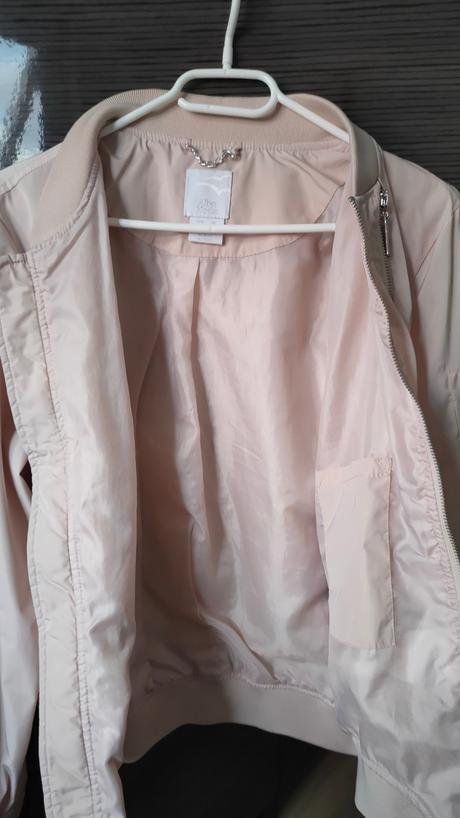 Prechodná bunda, 38