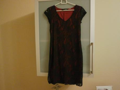 Predám čipkované šaty, s