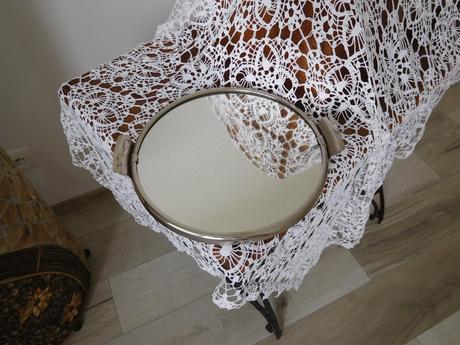 Retro-tácňa so zrkadlom, 