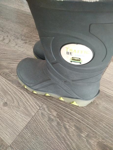 Gumaky blikajúce, 26