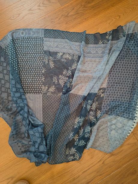 Dámske šaty na krk, h&m