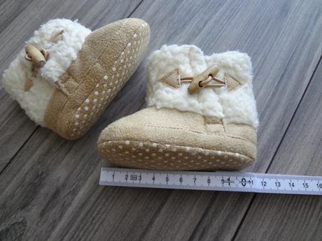 Balík capačiek, <17