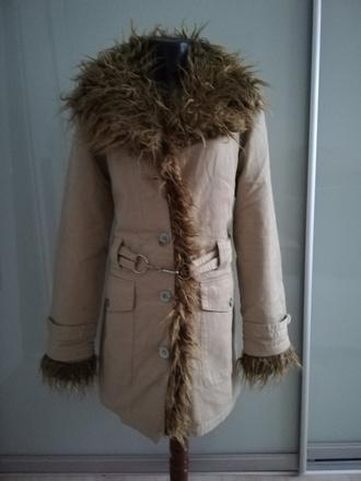 Béžový zimný kabát s odopínateľnou zimnou vložkou, l