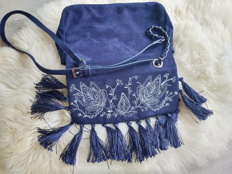 Kabelka reserved, reserved