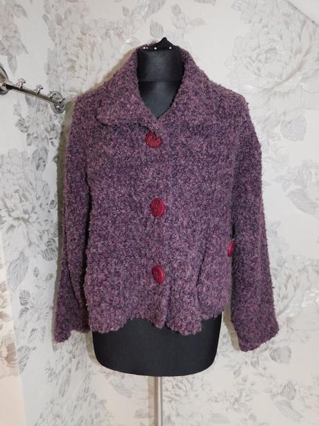 Luxusny štylovy sveter, 46