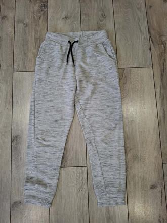 Tepláky f&f velkost 140, f&f,140