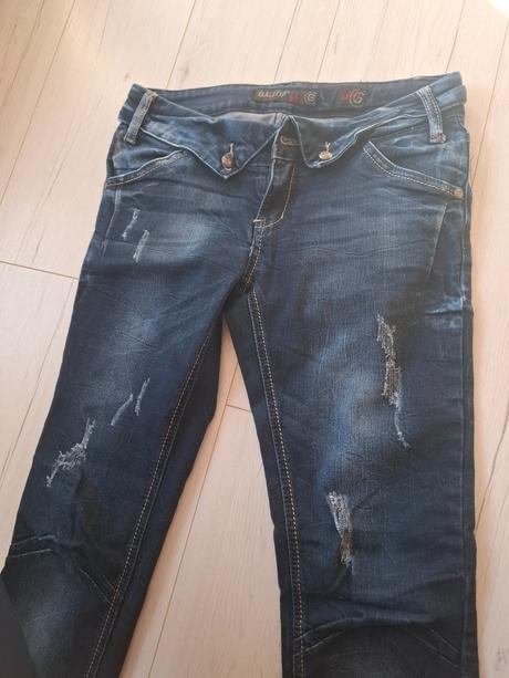 Krásne tmavomodré rifle, l