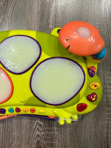 B.toys - interaktivna hudobna hracka, bubny,
