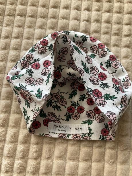 Letný klobúčik a čiapky, sinsay,68