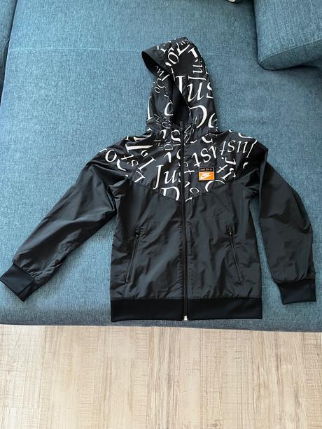 Jarná bunda, nike,134