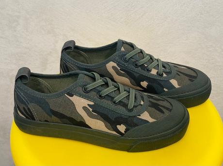 Maskáčové reserved tenisky v.32- 20,5, reserved,32