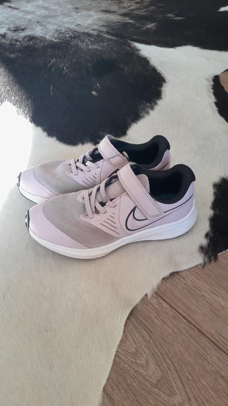 Vzdušné tenisky, nike,32