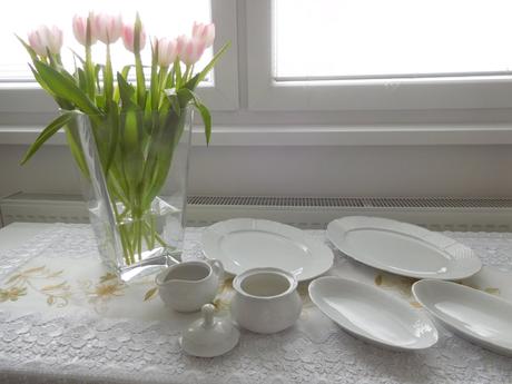 Tanier oval 2x +mliekovník+cukorníčka+tanierik 2x, 