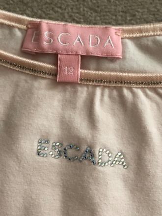 Escada, 146