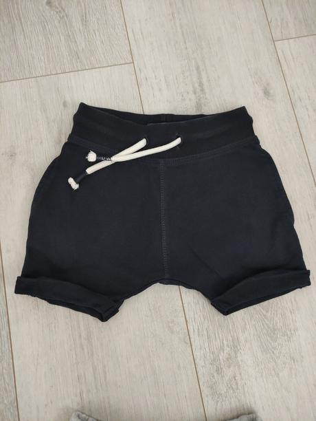 Šortky, next,80