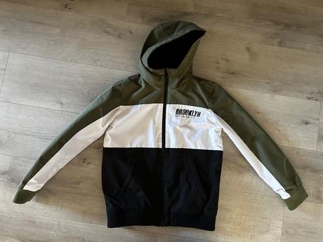 Prechodná vetrovka 146/152, chapter young,146