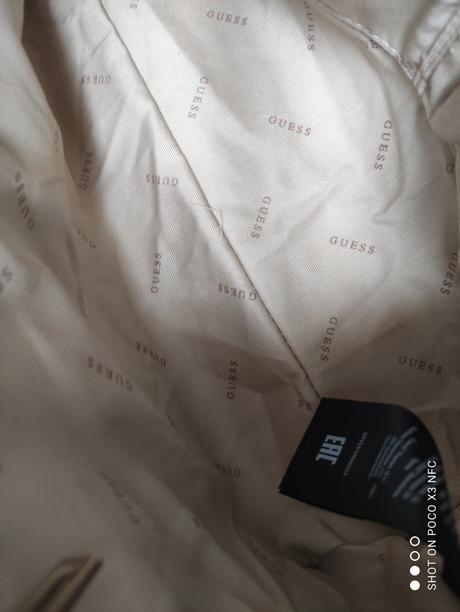 Kabelka guess, guess