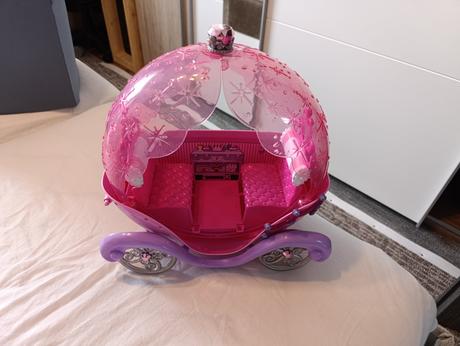 Barbie kôň a koč, 