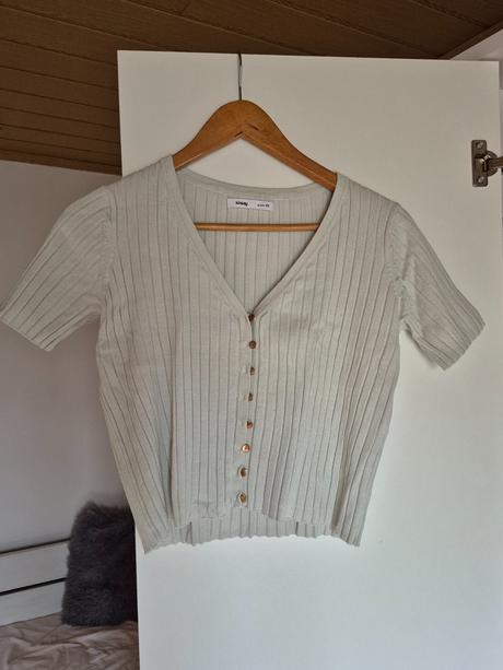 Crop-top svetrík, sinsay,m