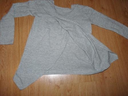 Zaujimavy strih, 128