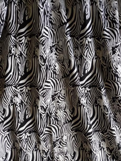 Letné šaty bez ramienok, fishbone,s