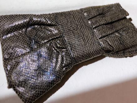 Listova kabelka v tvare masle hadi vzor, terranova