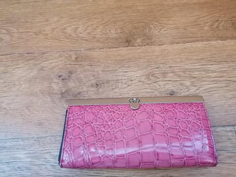 Dámska peňaženka, 