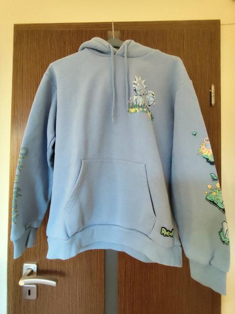 Bledomodrá mikina rick & morty, zn. pull & bear, v, pull&bear,m