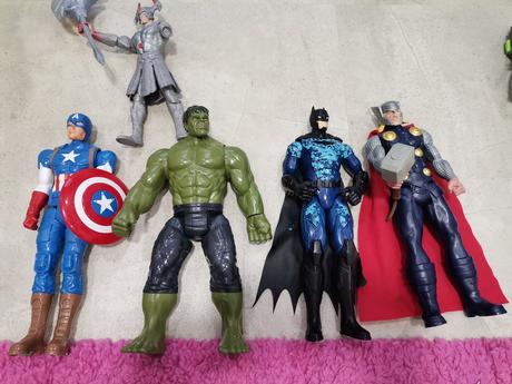 Hrdinovia-hulk, spiderman, thor, superman, ironma,, 