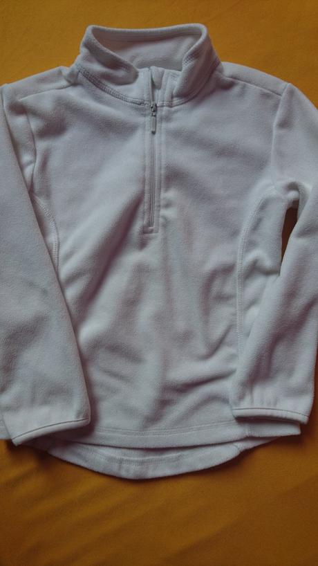 Mikina, in extenso,104