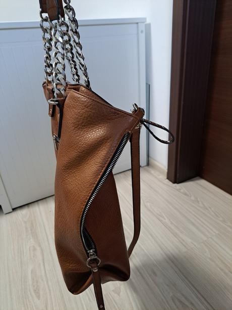 Velka kabelka bata, baťa