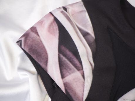 Elegantné šaty rinascimento, s