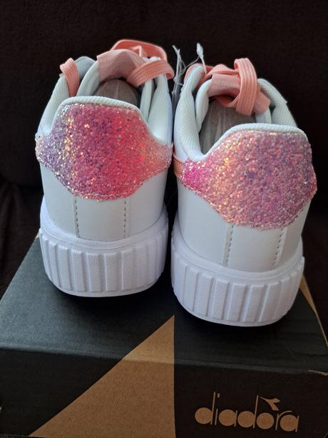 Štýlové tenisky diadora "looney tunes", 35