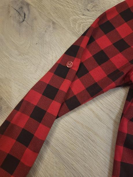 Kockovana košeľa, 158