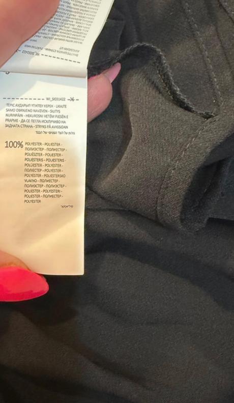 Elegantné čierne šaty sinsay - nadčasový chic, sinsay,xs