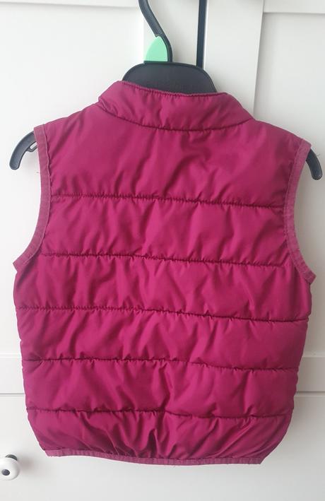 Vesta v.92 s.oliver + čiapočka rada v.46-48, s.oliver,92