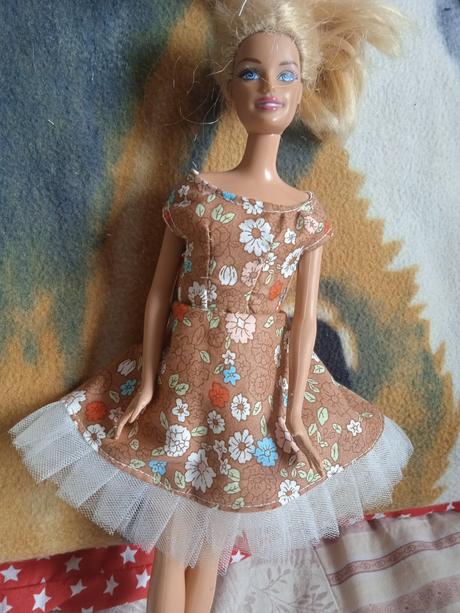 Šaty pre babiku barbie,