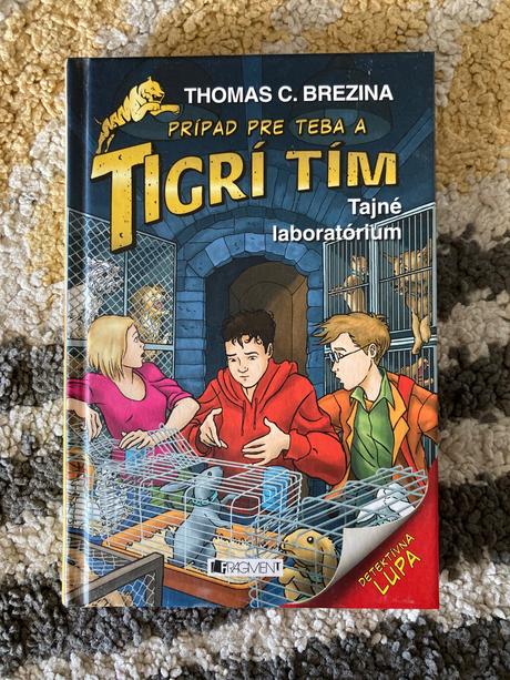 Tigrí tím tajné laboratórium (2015),